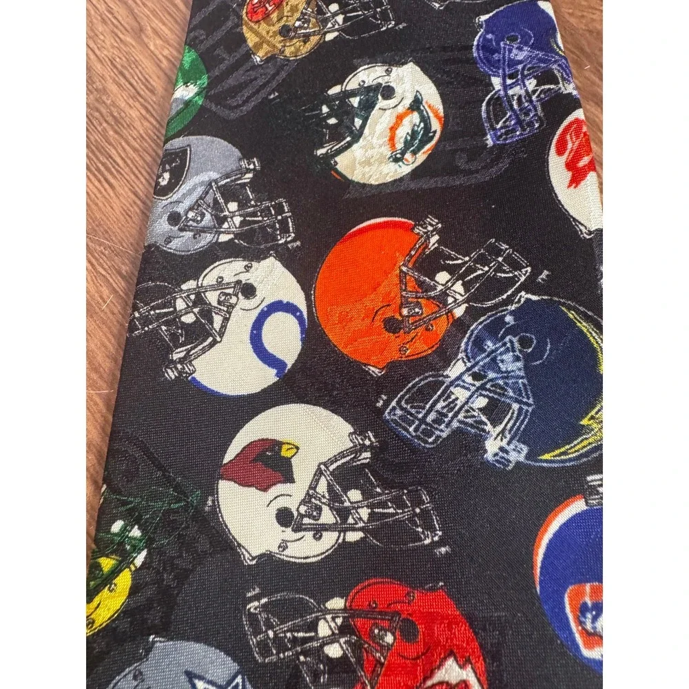 NFL All Teams Football Helmet Tie Team‎ NFL